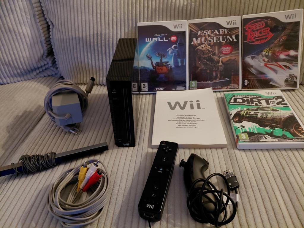 Nintendo Wii Compleet met Controller, Nunchuck en 4 Spellen, Spelcomputers en Games, Spelcomputers | Nintendo Wii, Ophalen of Verzenden