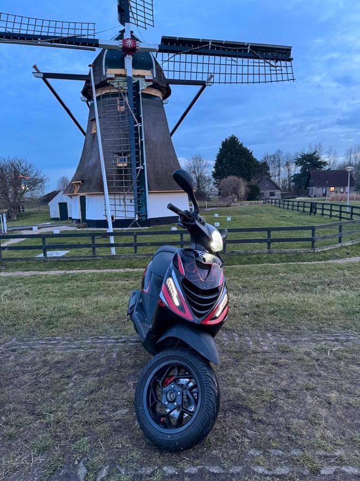Piaggio zip 70cc, Fietsen en Brommers, Scooters | Piaggio, Zo goed als nieuw, Zip, Tweetakt, Verzenden