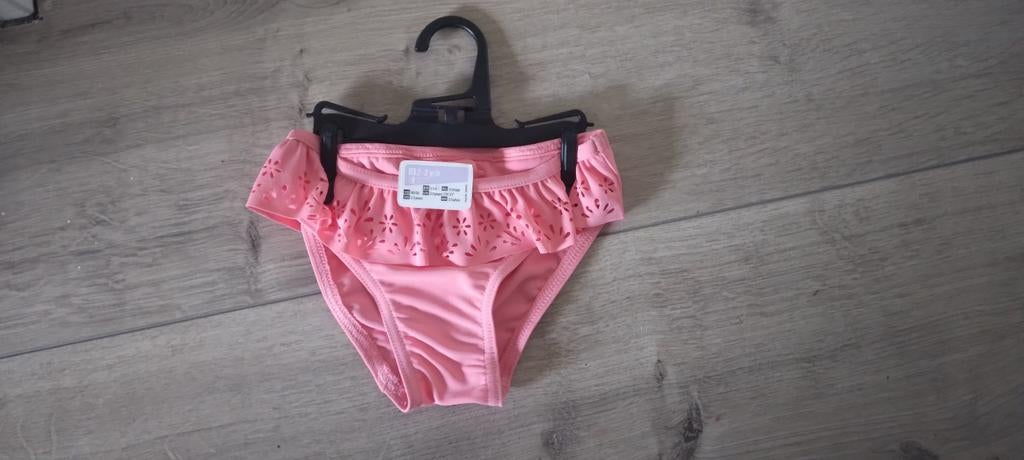 Nieuw Decathlon zwembroekje koraal (maat 98/104), Kinderen en Baby's, Kinderkleding | Kinder-zwemkleding, Maat 98, Meisje, Nieuw