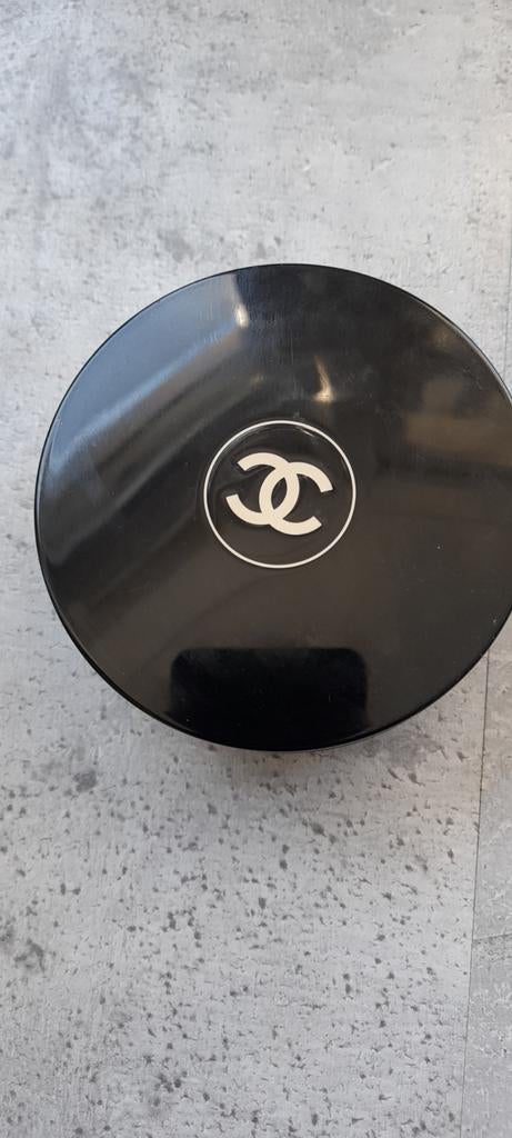 Chanel Les Beiges Healthy Glow Bronzing Crème Deep Bronze, Sieraden, Tassen en Uiterlijk, Uiterlijk | Cosmetica en Make-up, Zo goed als nieuw