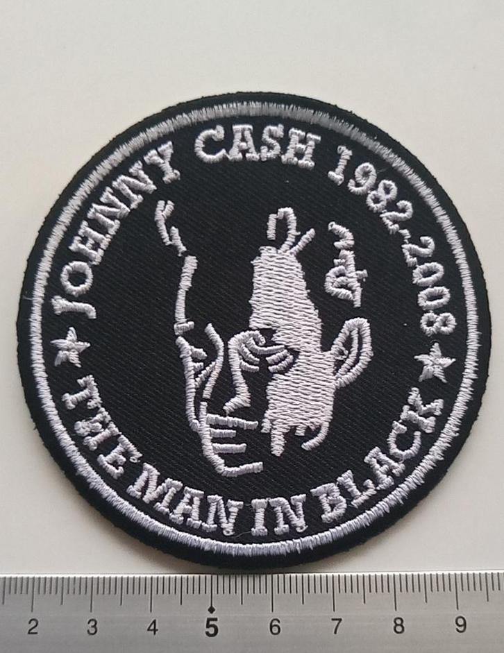 Johnny Cash mooie  the man in black 1982-2002 patch c109, Verzamelen, Muziek, Artiesten en Beroemdheden, Nieuw, Kleding, Verzenden