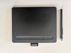 Wacom Intuos S tekentablet met pen, Computers en Software, Tekentablets, Ophalen of Verzenden, Zo goed als nieuw, Bedraad