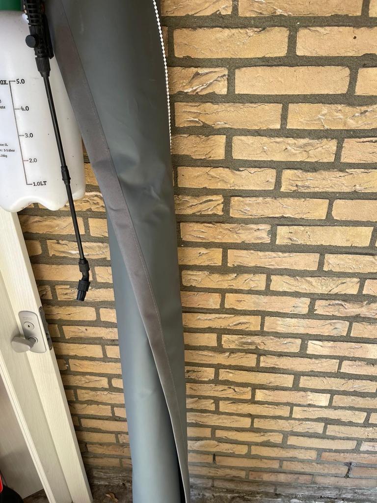 Drie stuks rol gordijnen, Ophalen, Gebruikt, Grijs, 150 tot 200 cm