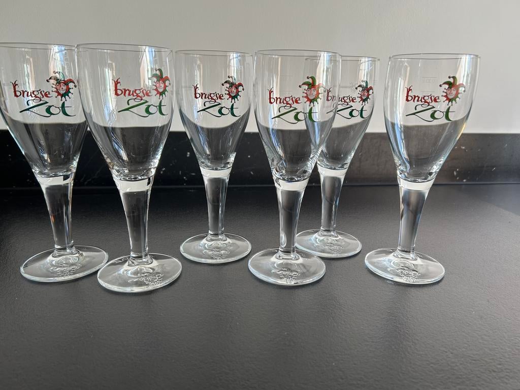 6  prachtige Brugse Zot bierglazen, Ophalen of Verzenden, Zo goed als nieuw