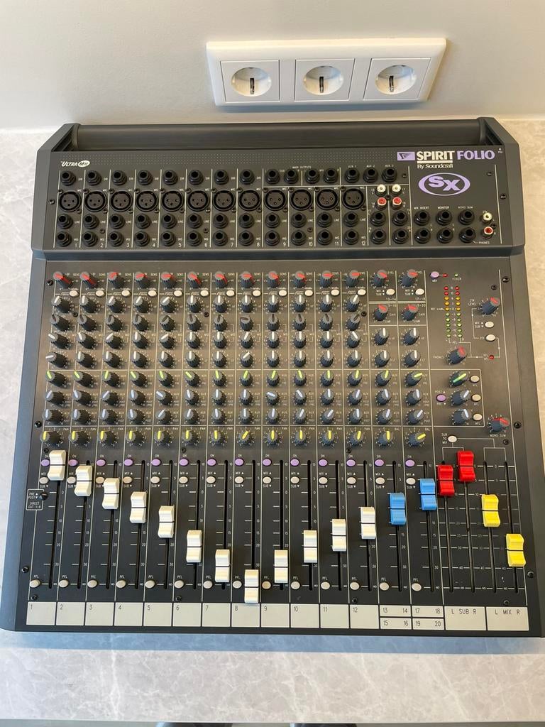 Soundcraft Spirit Folio SX (RW5350) 20-Input Mixing Console, Ophalen, Zo goed als nieuw, 10 tot 20 kanalen