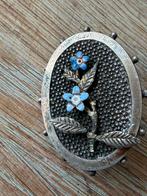 Vintage broche met emaille bloemetjes, Ophalen of Verzenden, Zo goed als nieuw, Overige materialen
