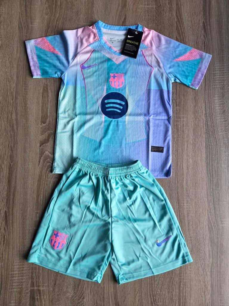 Fc Barcalona tenue groen/roze maat 128-134, Maat XS of kleiner, Ophalen of Verzenden, Nieuw, Set