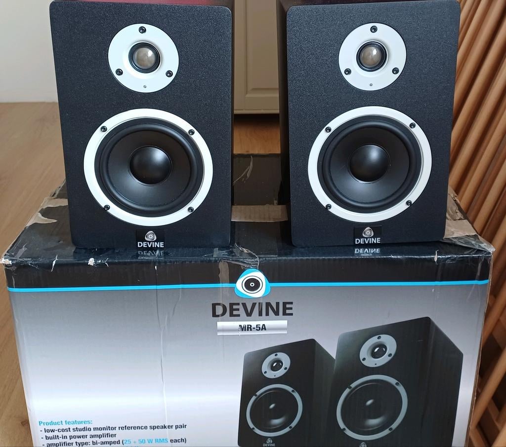 Actieve Studio Monitors Devine MR-5A, ALS NIEUW!, Zo goed als nieuw, 60 tot 120 watt, Front, Rear of Stereo speakers, Ophalen