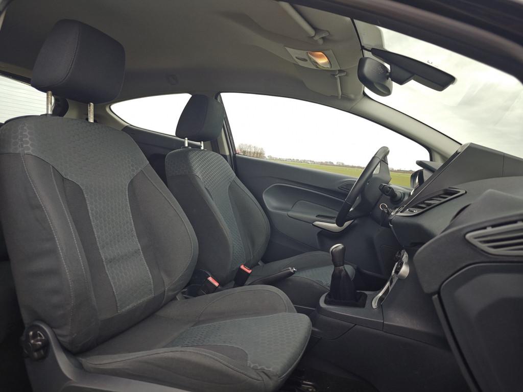 Ford Fiesta 1.6 Sport (bj 2009), Gebruikt, 31 €/maand, 4 cilinders, Zwart