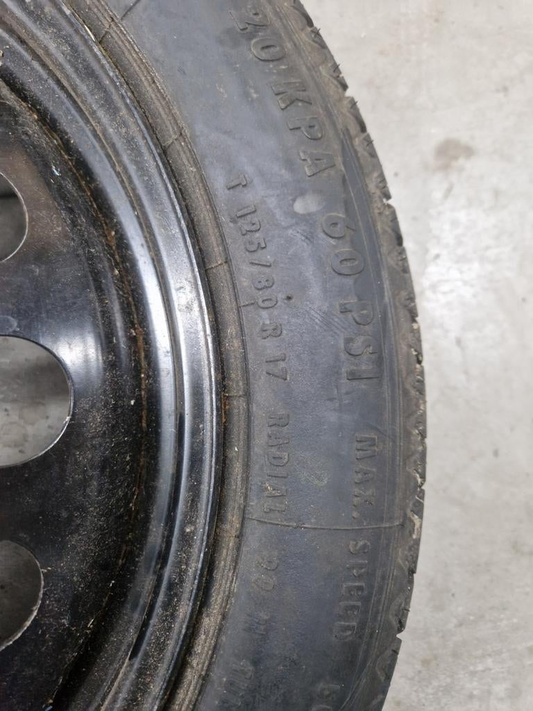 Reservewiel thuiskomer  VOLVO v70  aT125 /80 R17, Ophalen of Verzenden