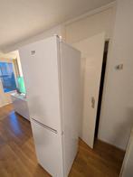 Beko RCH230K30WN Fridge Freezer – Good Condition, Witgoed en Apparatuur, Koelkasten en IJskasten, Ophalen, 200 liter of meer, 160 cm of meer