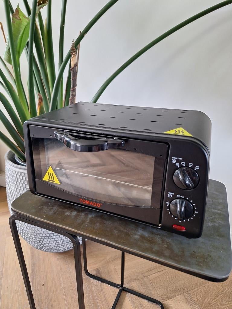 Tomado mini oven, Witgoed en Apparatuur, Ovens, Zo goed als nieuw, Minder dan 45 cm, Minder dan 45 cm, Ophalen