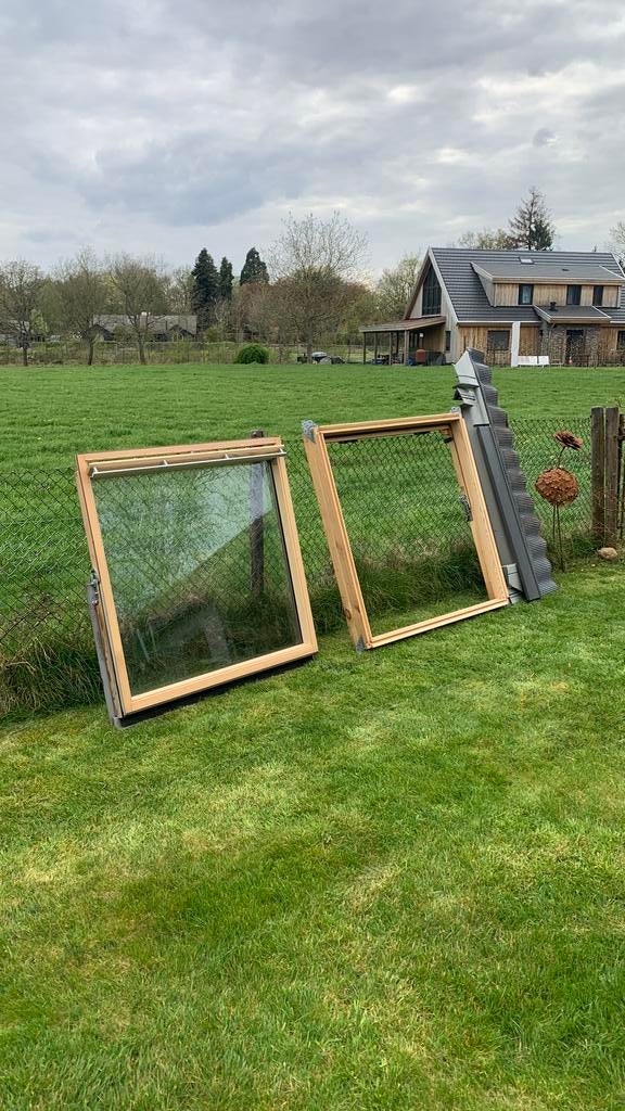 Velux dakraam izgst 120 cm  hoog 115 cm, Ophalen, Minder dan 80 cm, 80 tot 120 cm, Zo goed als nieuw