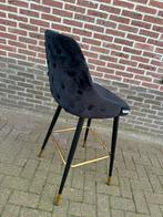 2 Richmond Interiors stoelen / barstoel zwart velvet, Huis en Inrichting, Barkrukken, 2 krukken, Ophalen, Zo goed als nieuw, 60 tot 90 cm