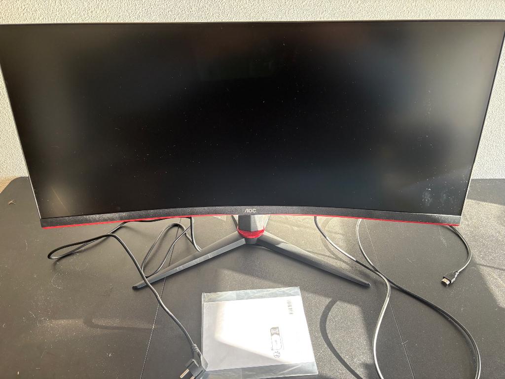 AOC LCD Curved Monitor 32inch, Kantelbaar, HDMI, VA, Nieuw