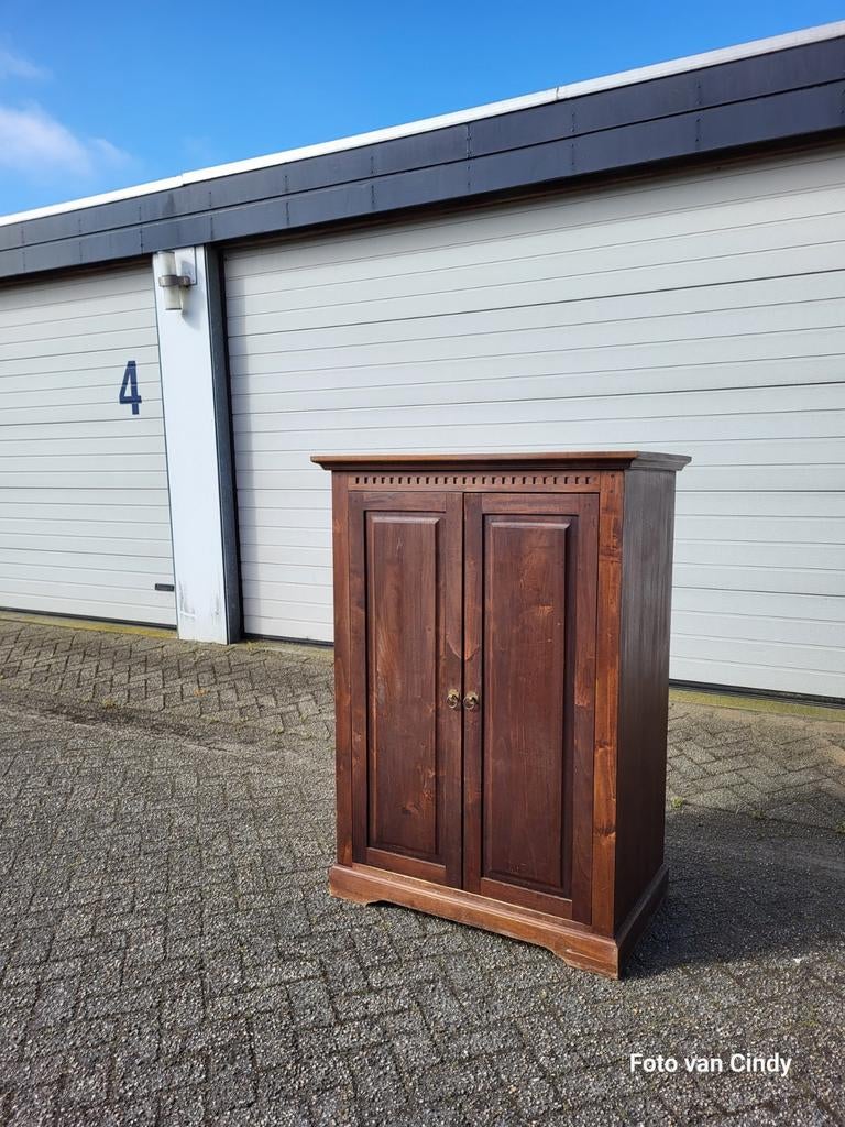 Massief houten computerkast, in mahonie kleur, Ophalen, 100 tot 150 cm, Koloniaal, 50 tot 100 cm