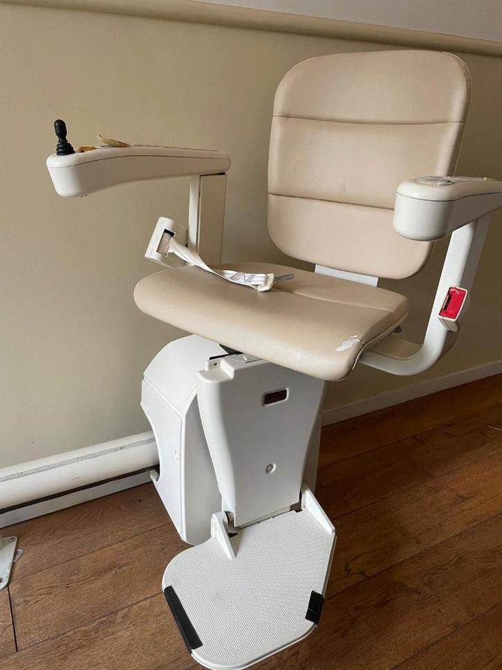 Traplift Handicare Freecurve, Diversen, Trapliften, Gebruikt, Met bocht, Ophalen