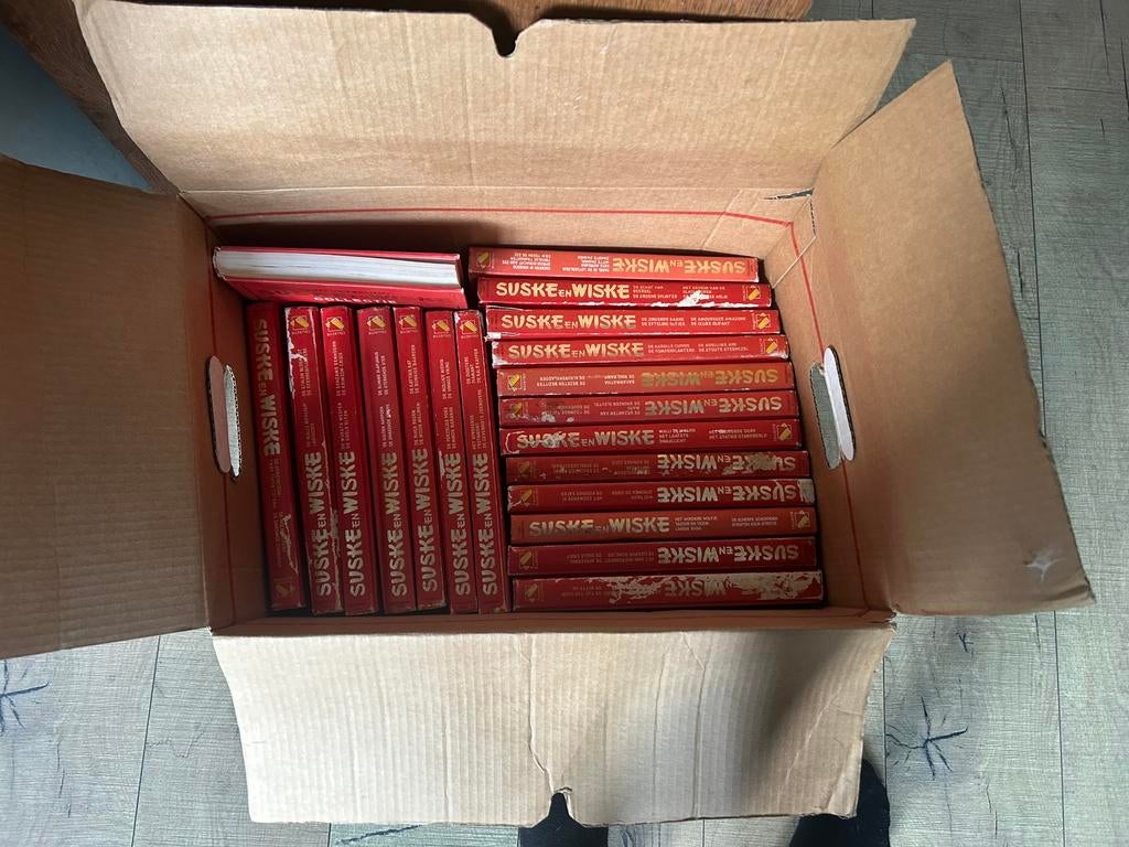 Bundels Suske en Wiske, Ophalen of Verzenden, Zo goed als nieuw, 4 meter of meer