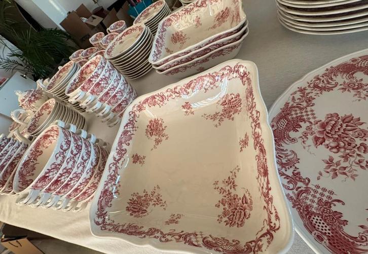 Villeroy & Boch Valeria Rood - Zeldzame Schalen & Dessertset, Huis en Inrichting, Keuken | Servies, Gebruikt, Schaal of Schalen