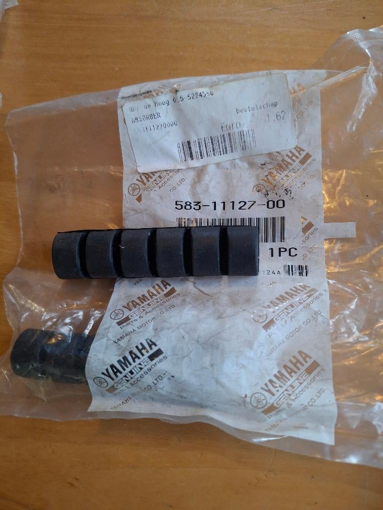 2x absorber rubber Yamaha xt600 xs650 xt500 sr500 xs650, Motoren, Ophalen, ., Nieuw, .