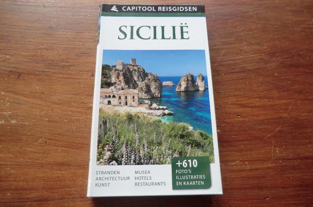 reisgids - Sicilië - capitool (2016), Boeken, Reisgidsen, Capitool, Europa, Ophalen of Verzenden, Zo goed als nieuw