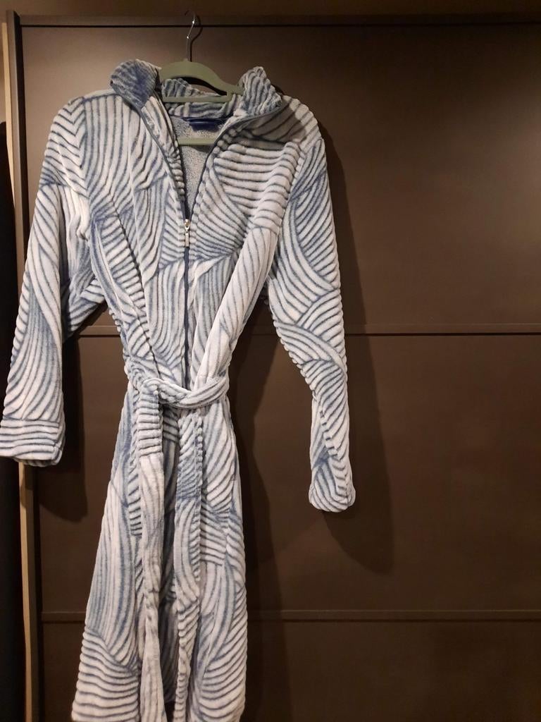 Comfortabele badjas met capuchon en rits, Kleding | Dames, Overige Dameskleding, Onbekend, Ophalen, Zo goed als nieuw