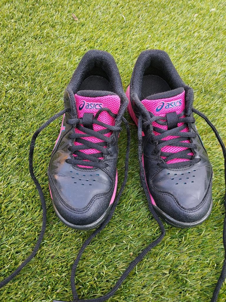 Hockeyschoenen, maat 33.5, Ophalen, Zo goed als nieuw, Schoenen