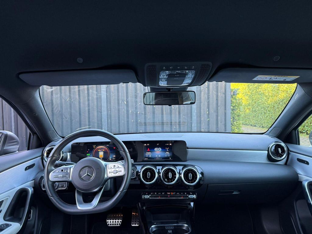 Mercedes-Benz A-klasse 250 e AMG Line, Auto's, Stof, Gebruikt, Euro 6, 4 cilinders