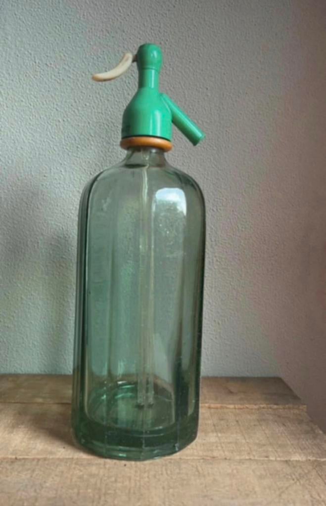 Mooie groene spuitfles met groene dop, Ophalen of Verzenden