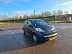 Peugeot 107 1.0 12V 5DR 2011 Zwart Airco, Voorwielaandrijving, Stof, 4 stoelen, Startonderbreker