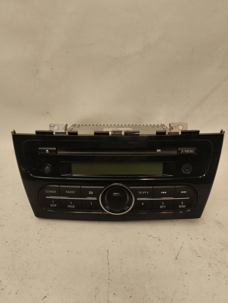 Mitsubishi Space Star Radio, Auto diversen, Ophalen of Verzenden, Zo goed als nieuw