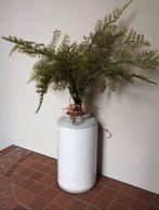 Mooie vaas wit, Wit, Aardewerk of Porselein, Ophalen of Verzenden, Zo goed als nieuw