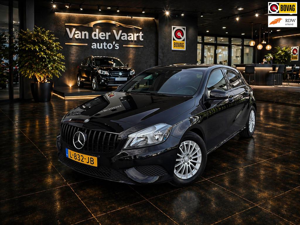 Mercedes-Benz A-klasse 180 Ambition Sound uitlaten Chameleon, Voorwielaandrijving, Gebruikt, Euro 6, 4 cilinders