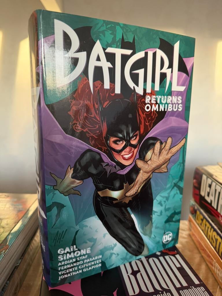 Batgirl Returns omnibus | DC comics, Eén comic, Ophalen of Verzenden, Zo goed als nieuw, Amerika