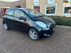 Toyota Yaris 1.3 VVTi Sol AIRCO ELEC RAM APK NAP, Voorwielaandrijving, 4 cilinders, 995 kg, Zwart