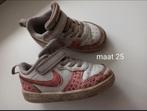 Nike gympen 25, Kinderen en Baby's, Kinderkleding | Schoenen en Sokken, Gebruikt, Meisje, Sportschoenen, Ophalen of Verzenden