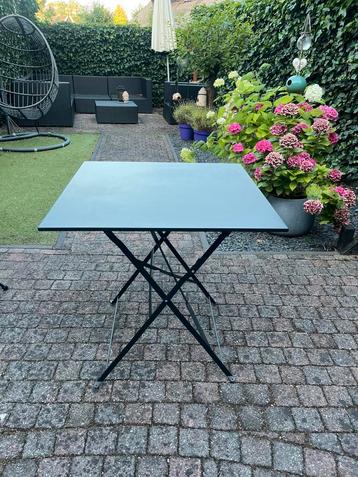Bistro tafel metaal, inklapbaar 70 x 70 x 70 beschikbaar voor biedingen