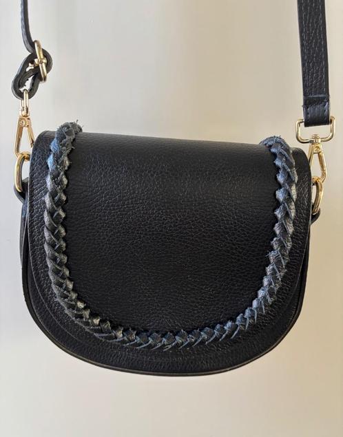 Tas / handtas/ schoudertas zwart, Sieraden, Tassen en Uiterlijk, Tassen | Schoudertassen, Zo goed als nieuw, Zwart, Leer, Verzenden