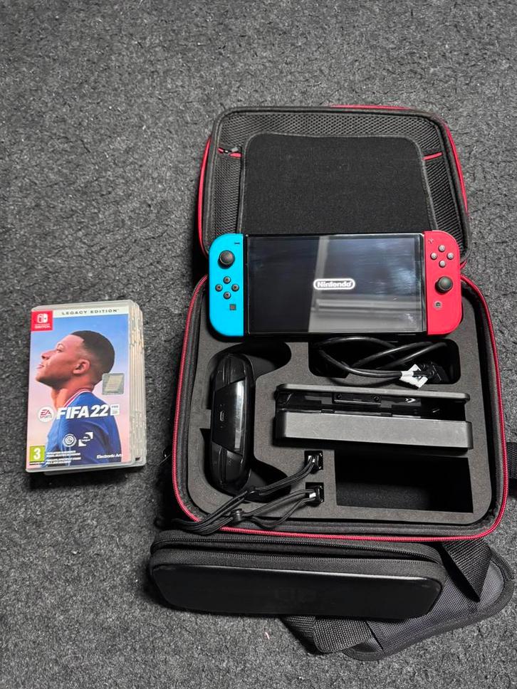 Nintendo Switch Oled, Spelcomputers en Games, Spelcomputers | Nintendo Switch, Zo goed als nieuw, Switch Original, Ophalen of Verzenden