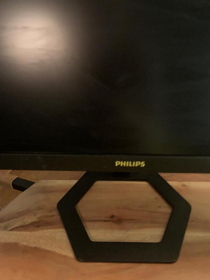 Philips USB-C Monitor, Computers en Software, Monitoren, Zo goed als nieuw, 60 Hz of minder, USB-C, Kantelbaar, IPS, Full HD, Ophalen