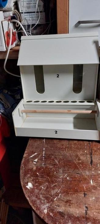 Voeder silo's  zgan beschikbaar voor biedingen