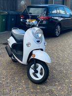 Agm julia scooter, Ophalen, Zo goed als nieuw, Benzine, Overige modellen