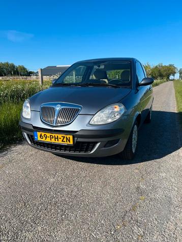 Lancia Ypsilon 1.2 2004 Grijs beschikbaar voor biedingen
