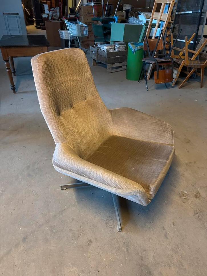 heerlijke vintage draaifauteuil, Huis en Inrichting, Fauteuils, Gebruikt, Metaal, Stof, 50 tot 75 cm, 75 tot 100 cm, Ophalen