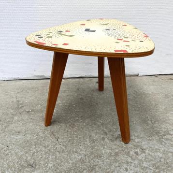 Vintage midcentury plantentafeltje hout - multicolor design beschikbaar voor biedingen