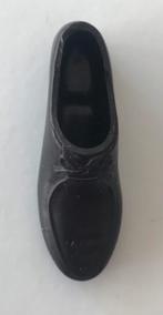 60's Mattel Ken zwarte schoen zacht rubber, Japan, Ophalen of Verzenden, Gebruikt, Kleertjes