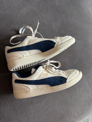 MOOIE WITTE PUMA SCHOENEN beschikbaar voor biedingen