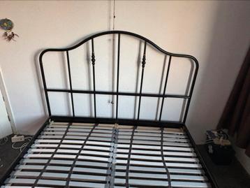 IKEA bedframe met lattenbodem 200x160cm - afbeelding 8