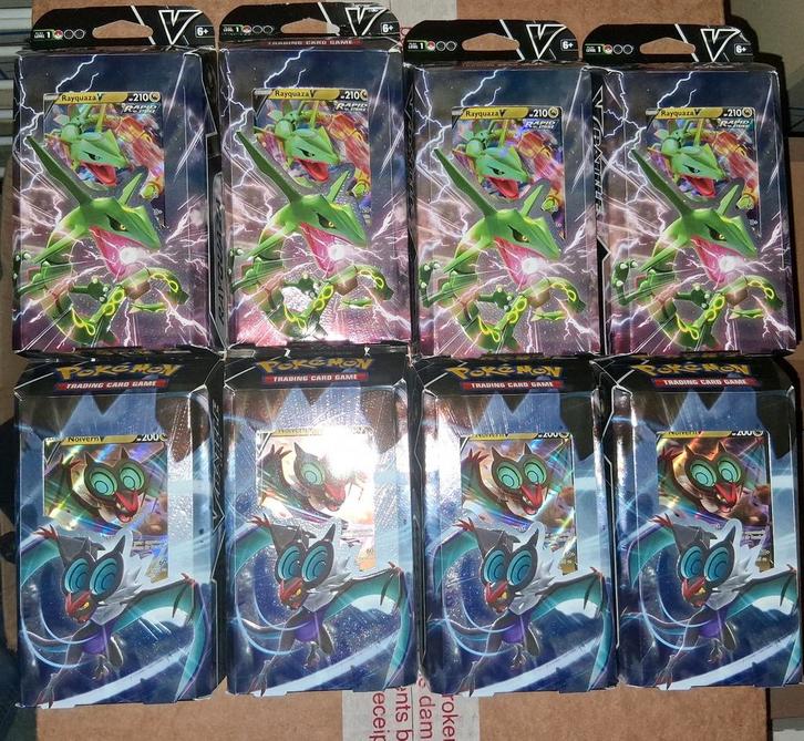 Pokémon Rayquaza v deck 4x en Noivern v deck 4x, Hobby en Vrije tijd, Verzamelkaartspellen | Pokémon, Nieuw, Meerdere kaarten