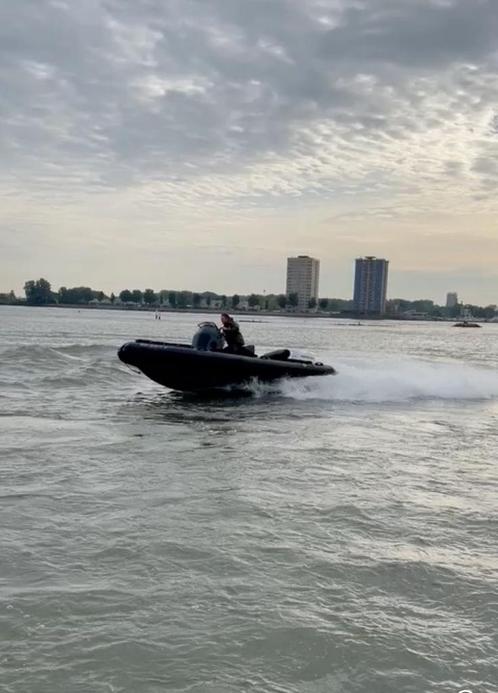 Super rib te koop met 150pk, Watersport en Boten, Rubberboten, Zo goed als nieuw, Overige merken, Overige materialen, 120 tot 200 pk